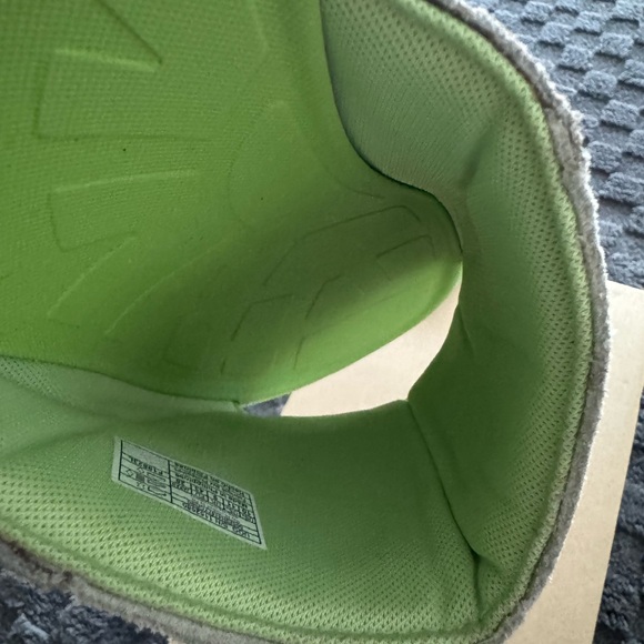 UGG Venture Daze Slide Sandals Neon Green Chunky Platform Suede Size 10/11 NIB - Picture 7 of 8